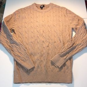 Uniqlo sz S cable knit sweater